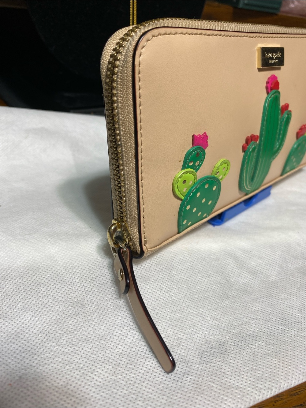 CUTE Kate Spade zipper Cactus Zip Wallet - Picture 3 of 14